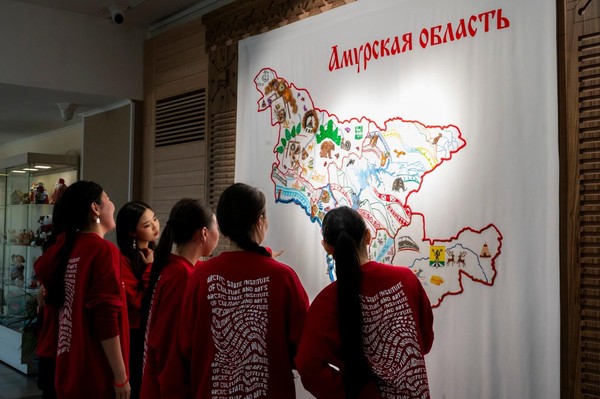 Выставка «Вышитая карта Амурской области»