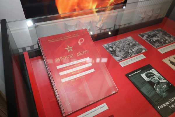 Экскурсия по выставке «Полководцы Победы»