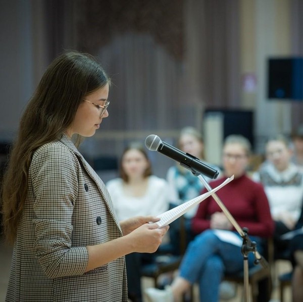 X ежегодный конкурс-экспромт чтецов художественных произведений «Читай, Россия!»