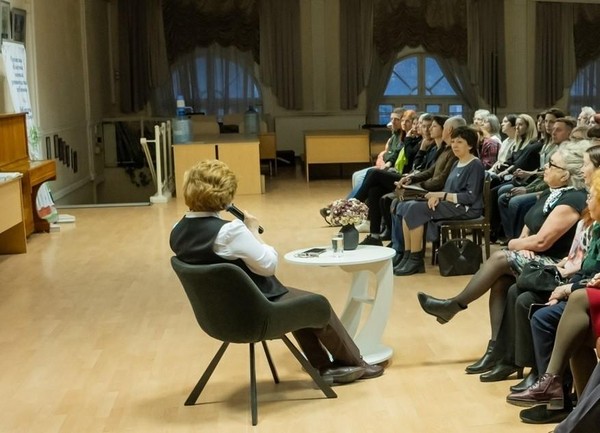 Лекция Ю. М. Тютюновой «Профессия иллюстратор»