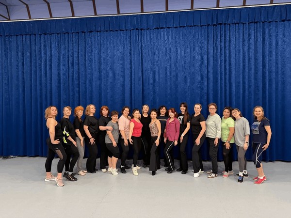 Открытый урок по социальным танцам «Руки крылья»