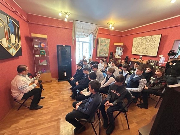 Концерт виртуоза-балалаечника Николая Балалая