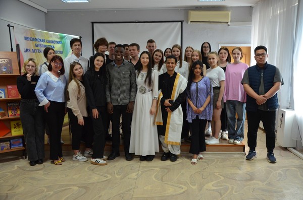 Уроки дружбы «На перекрестке культур»