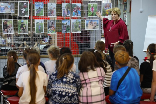 Открытие фотовыставки, посвящённой 50–летию МБУ ДК «Цементник»: «Во благо культуры»