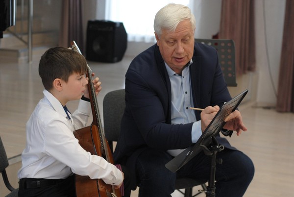 Виртуальный мастер-класс Евгения Алешникова с дуэтом «Браво»