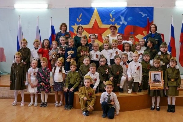 Конкурс выразительного чтения стихов «У войны не детское лицо»