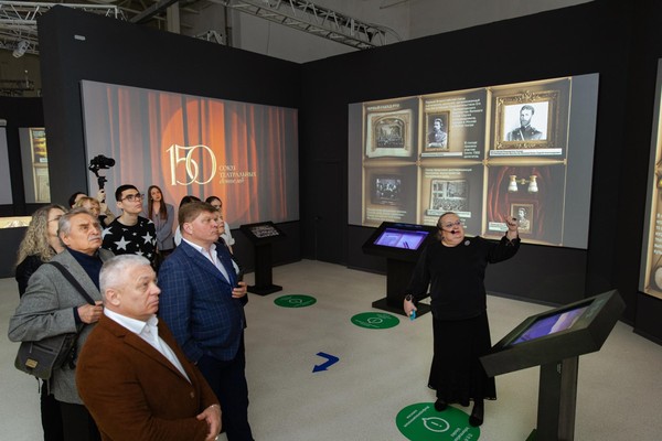 Экскурсия по мультимедийной выставке «150 артистов. Союз театральных деятелей»