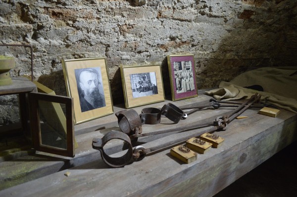 Выставка «Казарма Омского острога»