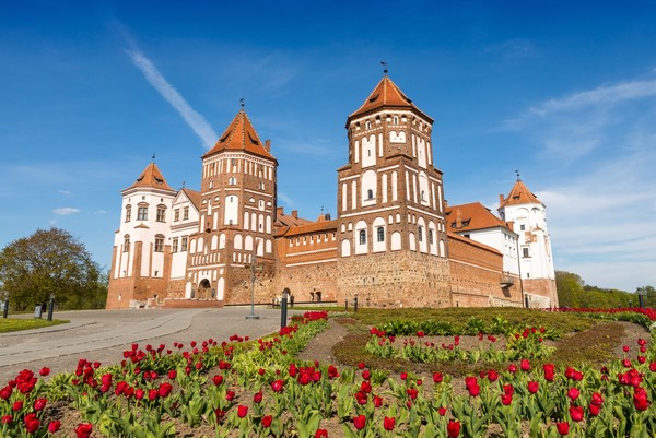 Золотой век Радзивиллов: замки Мира и Несвижа из Минска