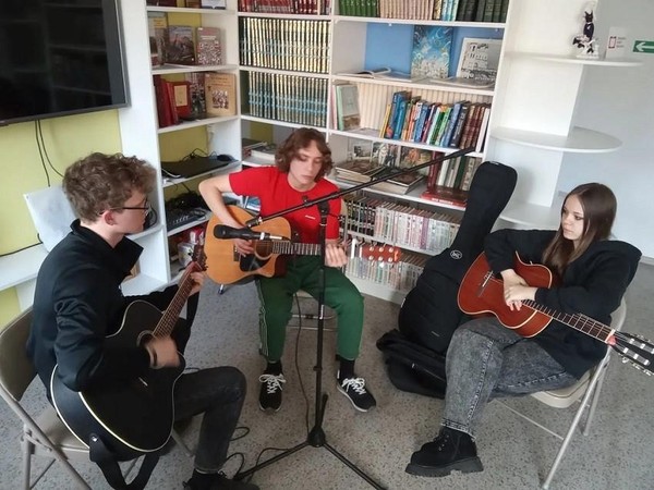 Музыкальный квартирник «Свой звук»