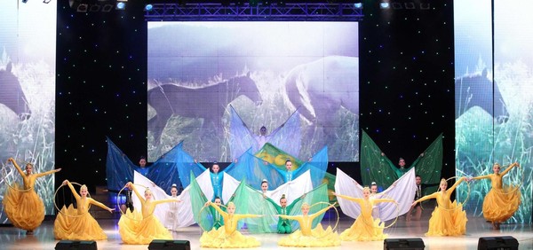 Концерт «Уютный вечер. Олимп и Юность – вместе теплее!»