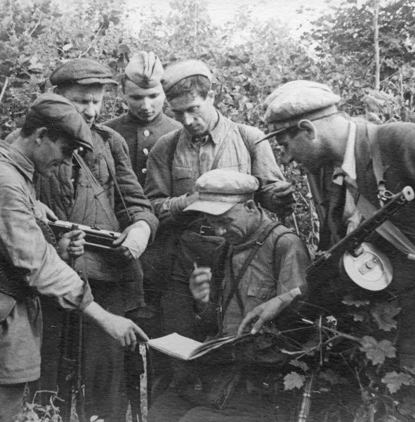 Сбор трофейных документов на советско-германском фронте в годы Великой Отечественной войны