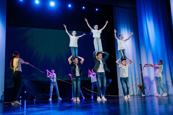 Концерт образцового коллектива «Трюкач» и ансамбля танца «Данс-колледж»