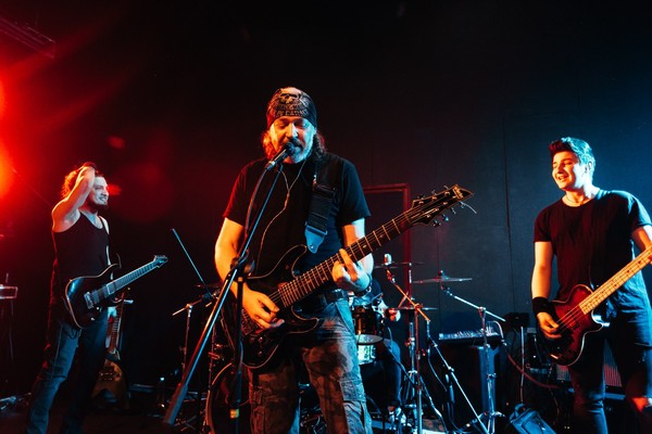 Группа «Монгол Шуудан»