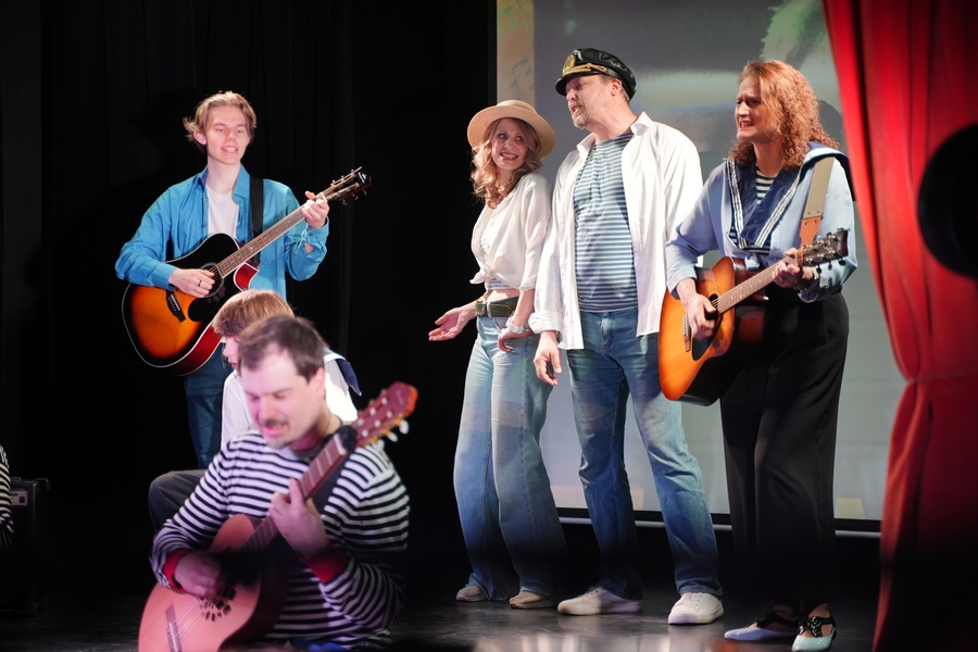 Спектакль «Дураки» пройдёт на сцене «АртРазБега»