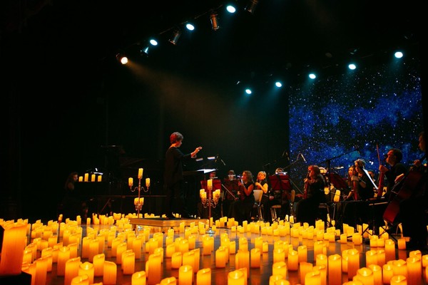 Хиты 2000х. Караоке с оркестром