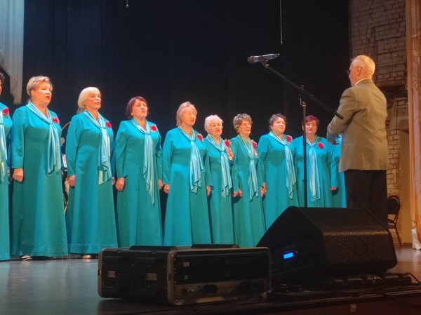 Концертная программа хора «Красная гвоздика»