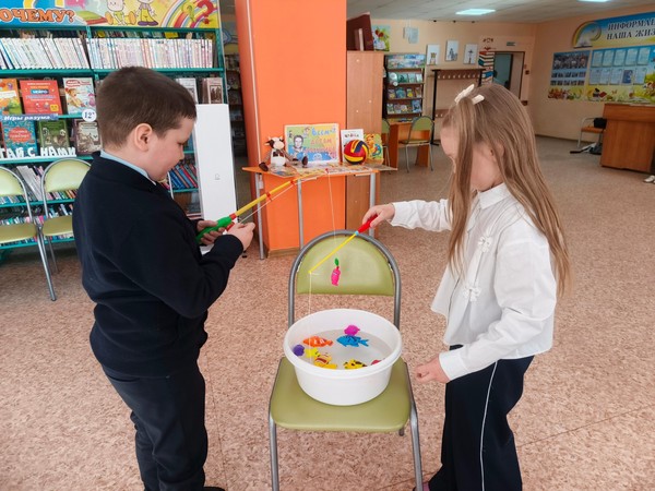 «Океаны и моря по Земле текут не зря»