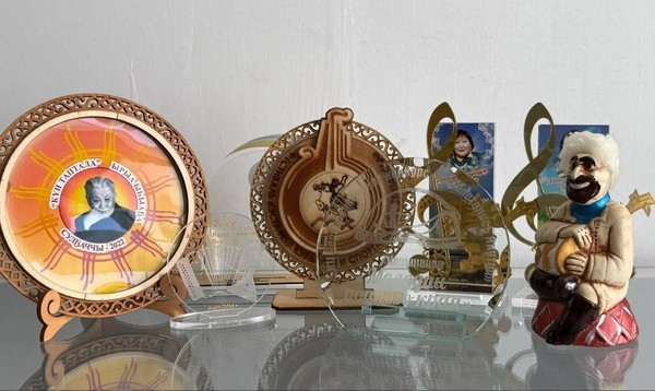 Выставка «Мир сестер Адамовых»