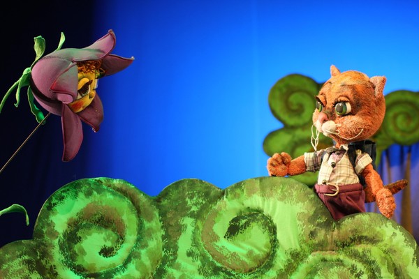 Спектакль «Про Колокольчик, Капельку и котёнка Васеньку»