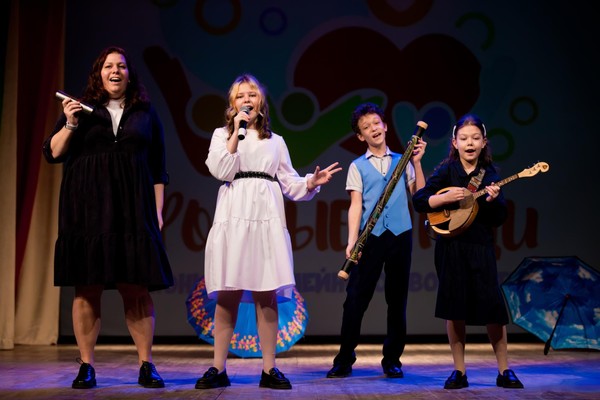 Областной конкурс «Родные люди»