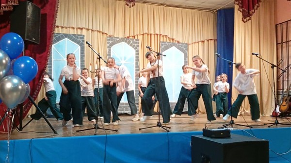 Отчетный концерт танцевального кружка«Ритм»–«Наш маленький мир»