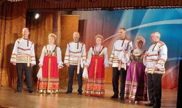 «Златая Русь!» – отчётный концерт хора русской песни «Россияночка» и ансамбля народной песни «Медуница»