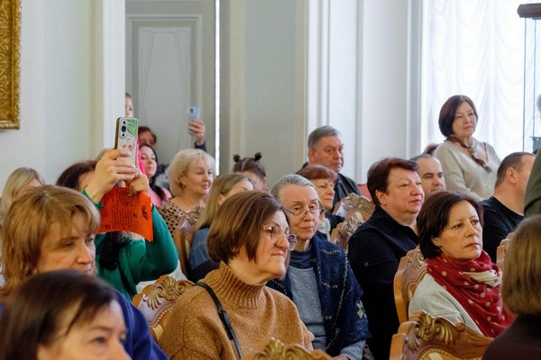 Парижское заклинание в Серпухове: Музыкальный Монпарнас