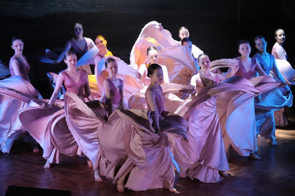 Отчетный концерт театра танца «Антре»: «В ритме нашей жизни»