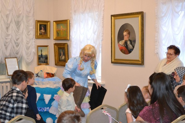 Кукольный спектакль «Два непослушных медвежонка»