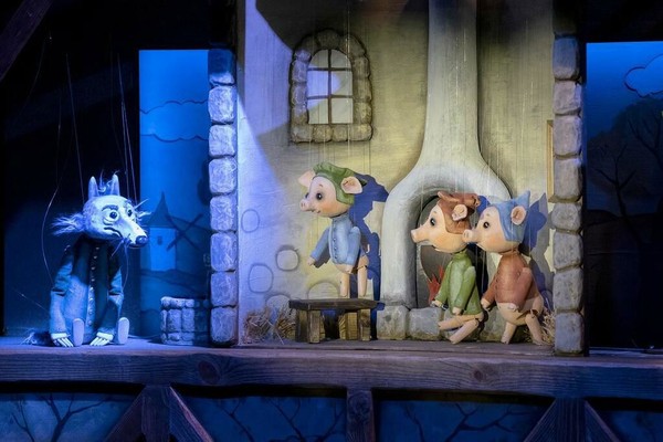 Три поросёнка