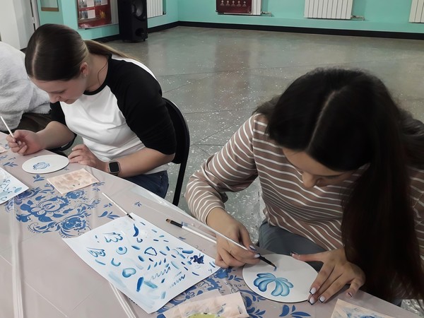 Программа «Сказки голубого узора»