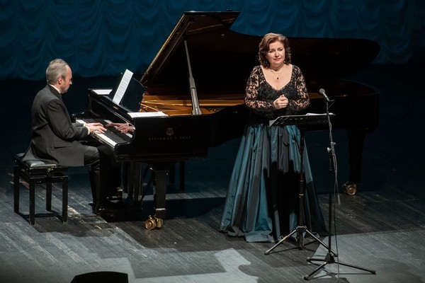 Под счастливой звездой