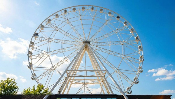 Слегка касаться земли