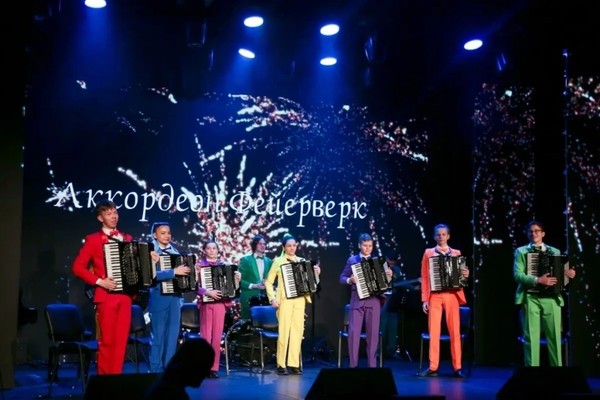 Аккордеон фейерверк