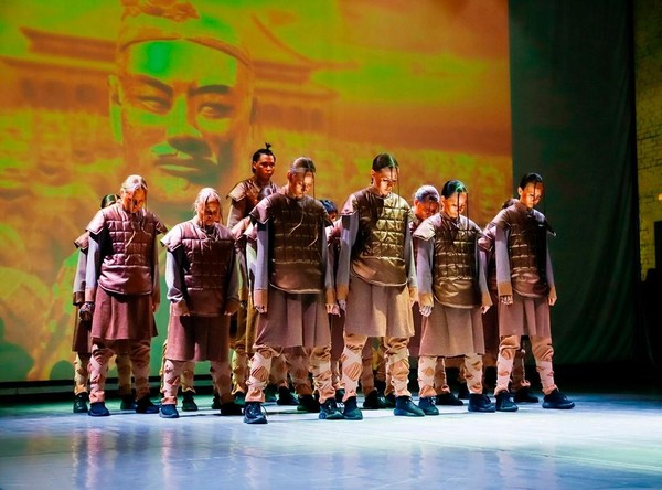 Юбилейная программа «Танцуй эту жизнь красиво»