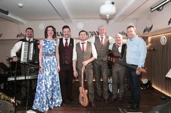 Концерт ретро-группы «Чародеи»