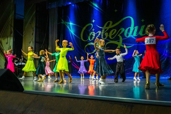 Турнир по спортивным бальным танцам «Малое Созвездие»