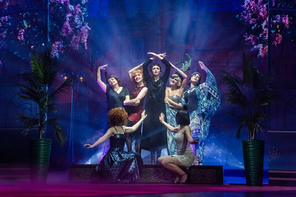 Зойкина квартира