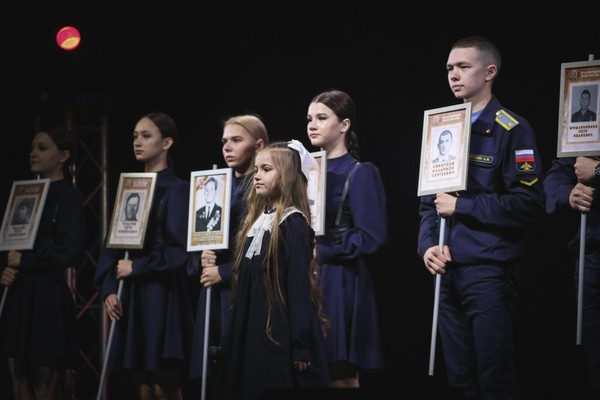 Интерактивный концерт показательных выступлений Шоу-группы «Континент»