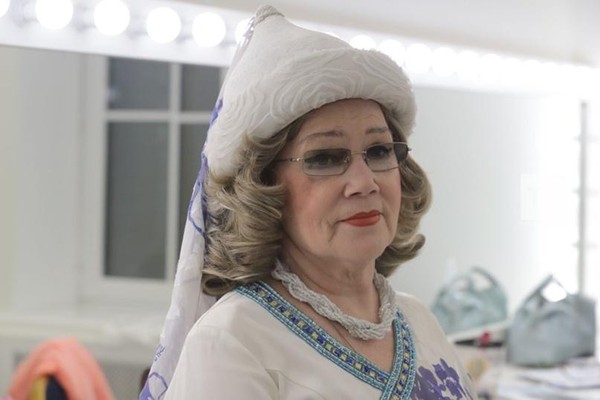 «Певица из народа»