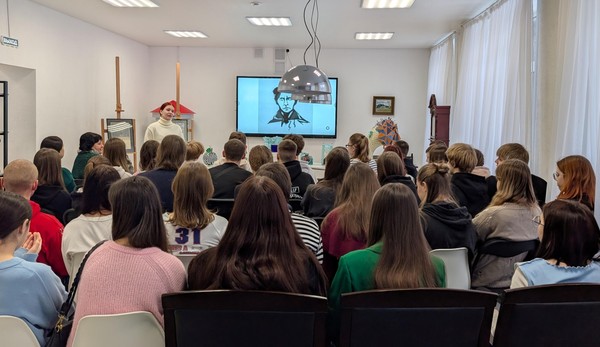 Музыкальная гостиная «Песенный арсенал»