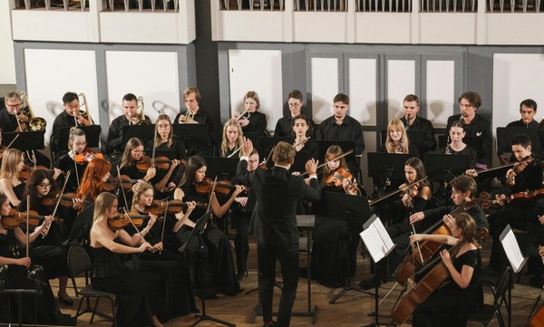 Концерт симфонического оркестра