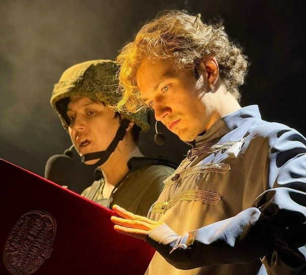 Спектакль «Время героев»