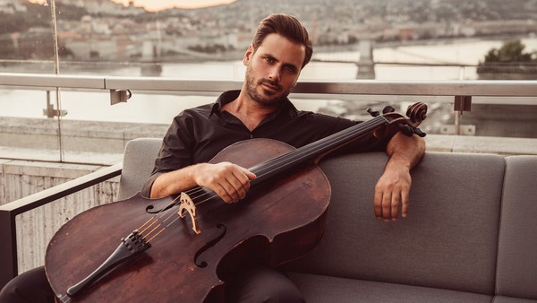 Степан Хаузер