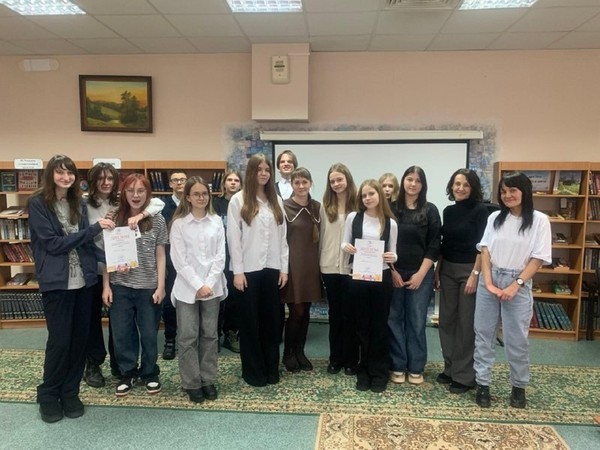 Интеллектуальная игра «Тайны книжных полок»