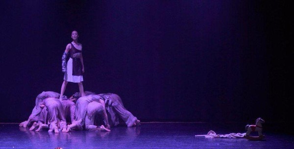 Спектакль «С грозными очами, с острым кулаком девушка-богатырь Кыыдаан»