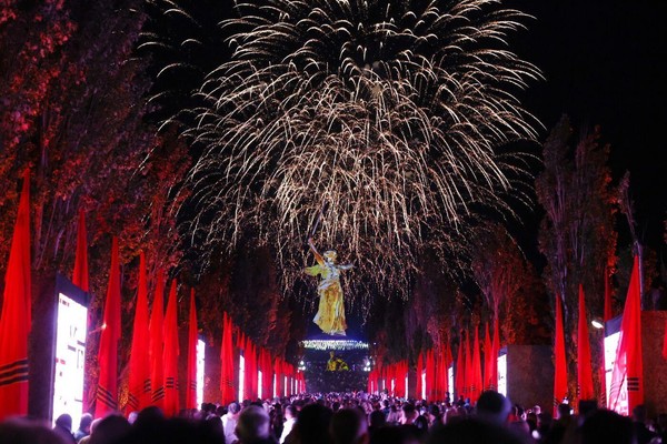 Спектакль «Салют Победы!»