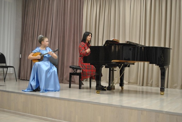 Концерт «Весенний концерт» учащихся класса домры