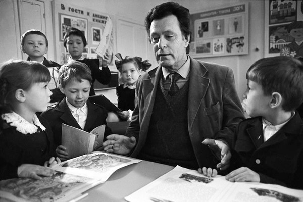 Презентация книги Марка Сергеева «Разноцветные сказки»